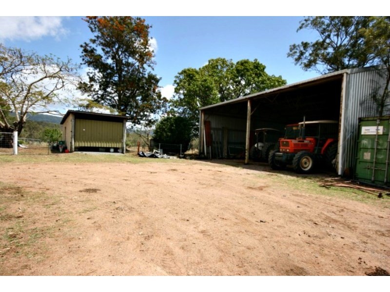 89808 Bruce Highway, Sarina QLD 4737