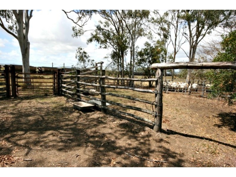 89808 Bruce Highway, Sarina QLD 4737