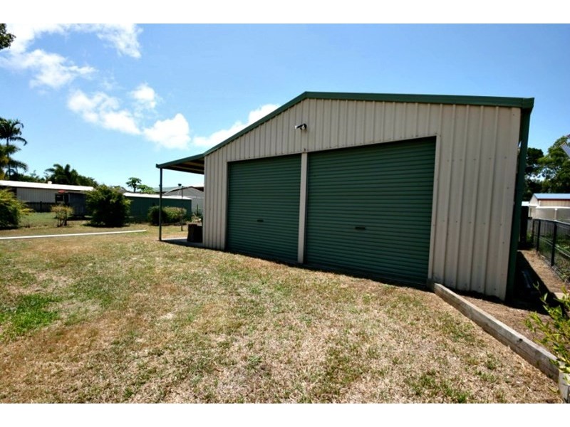 6 Swan Street, Armstrong Beach QLD 4737