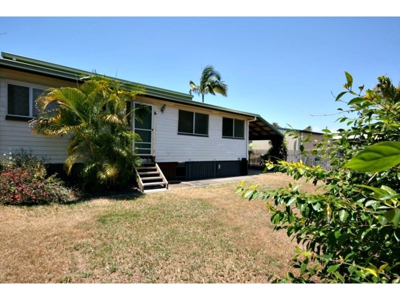6 Swan Street, Armstrong Beach QLD 4737