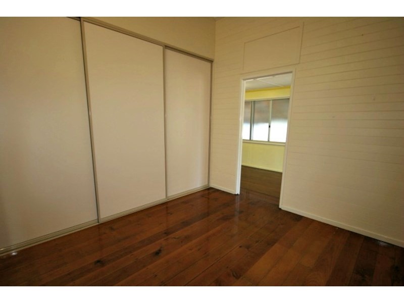 6 Swan Street, Armstrong Beach QLD 4737