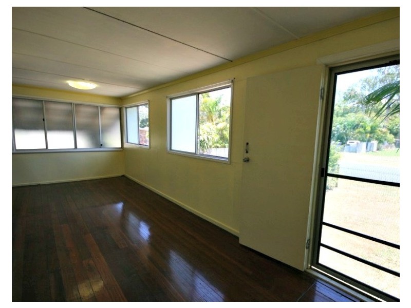 6 Swan Street, Armstrong Beach QLD 4737