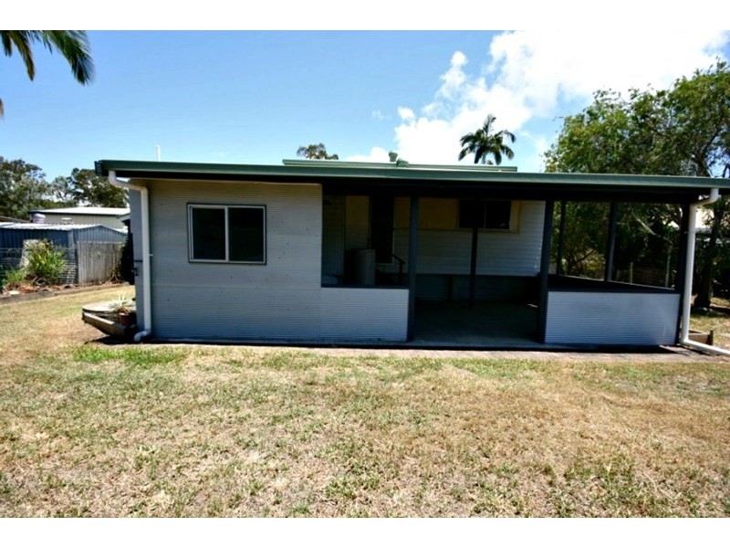 6 Swan Street, Armstrong Beach QLD 4737