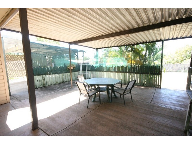 10 Landgon, Sarina QLD 4737