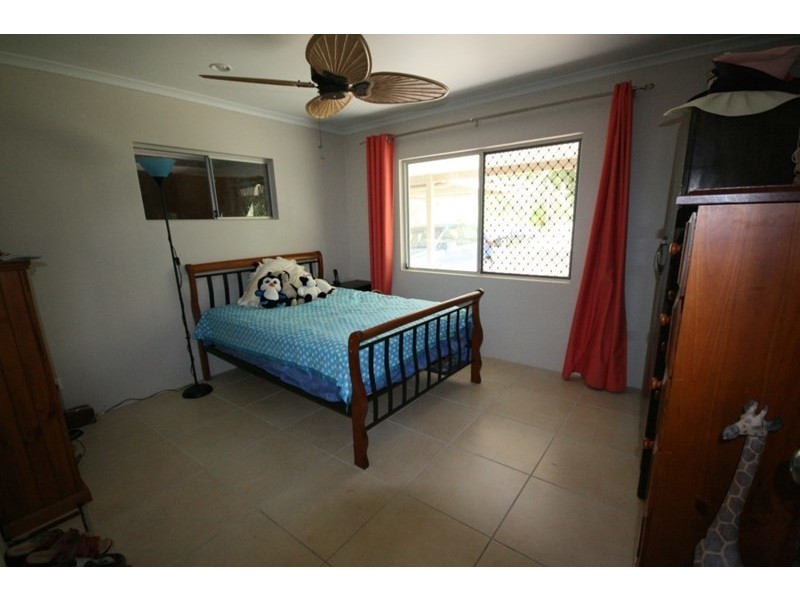 11 Theresa Court, Armstrong Beach QLD 4737