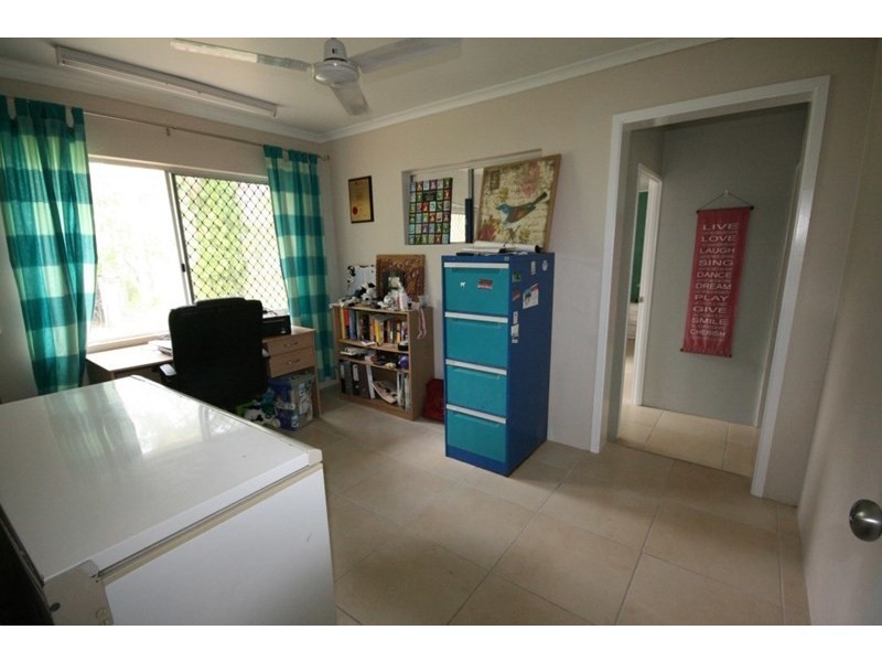 11 Theresa Court, Armstrong Beach QLD 4737