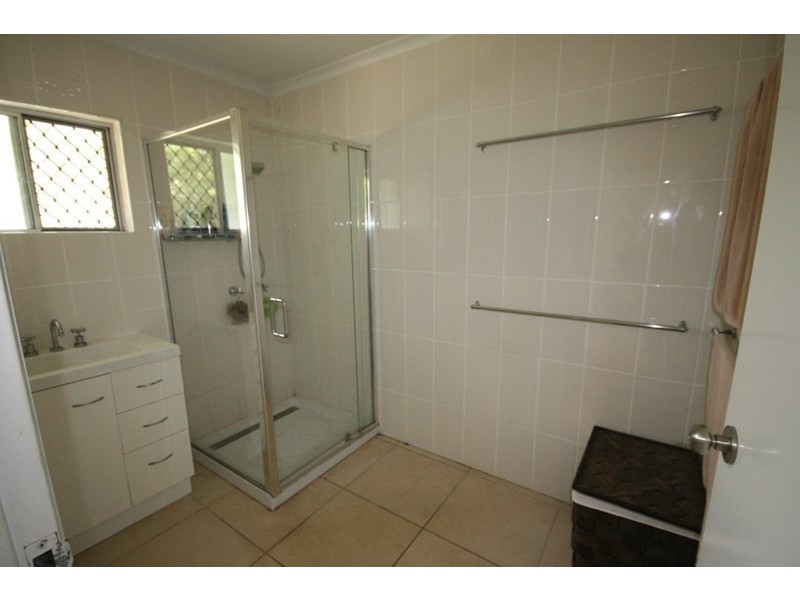 11 Theresa Court, Armstrong Beach QLD 4737