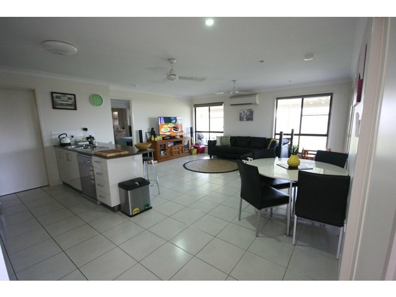17 Pacific Avenue, Sarina QLD 4737