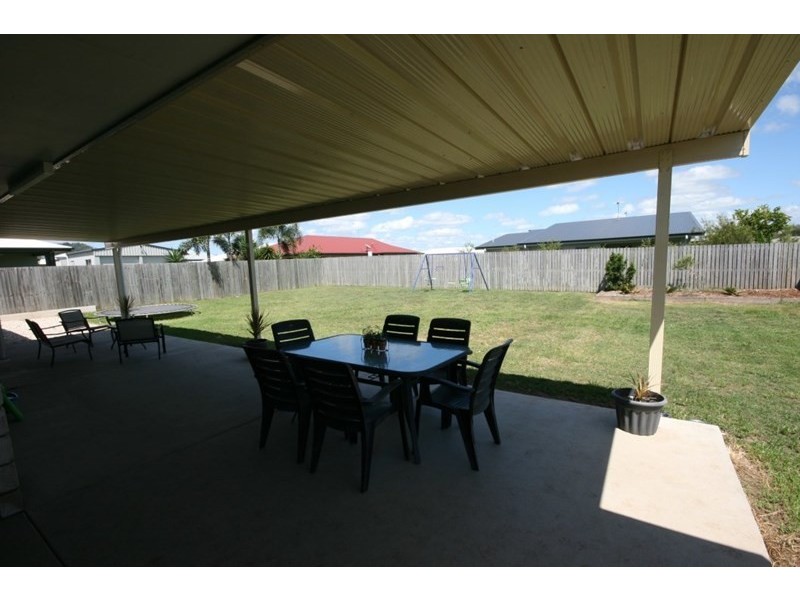 17 Pacific Avenue, Sarina QLD 4737