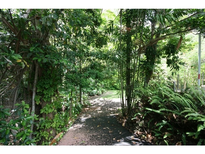 110 Range Road, Sarina QLD 4737