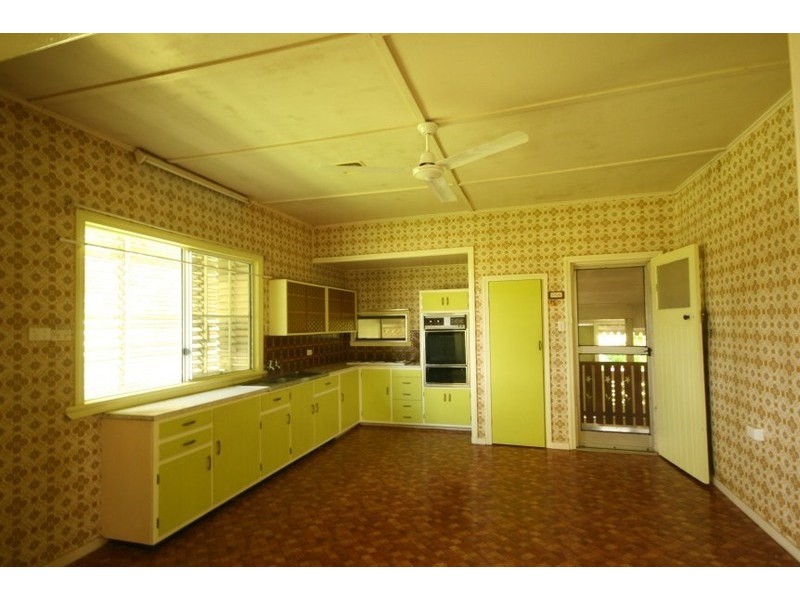 89808 Bruce Highway, Sarina QLD 4737