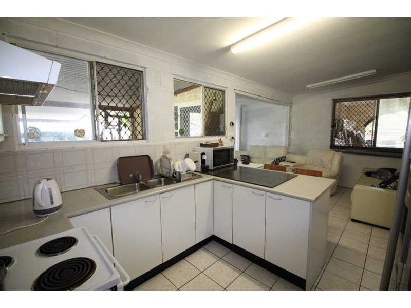 46 Cooper Avenue, Campwin Beach QLD 4737