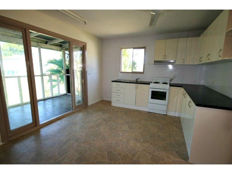 30 Graham Street, Koumala QLD 4738