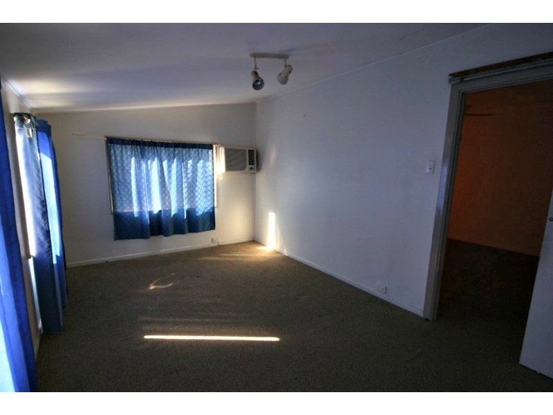 30 Graham Street, Koumala QLD 4738