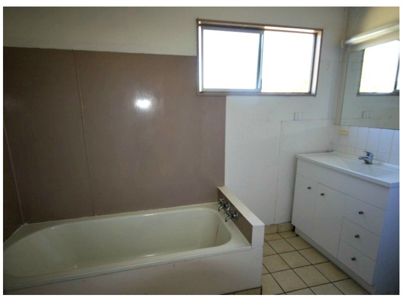 30 Graham Street, Koumala QLD 4738