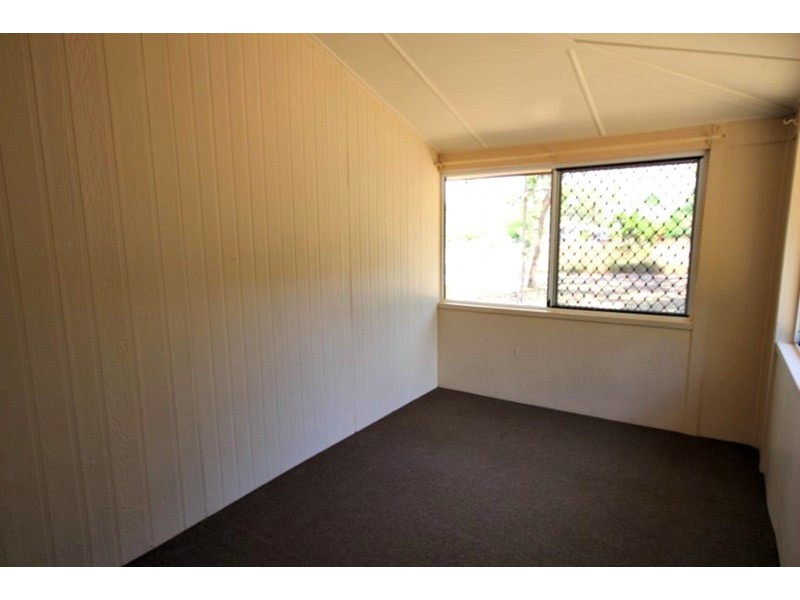 8 Maralyn Avenue, Sarina QLD 4737