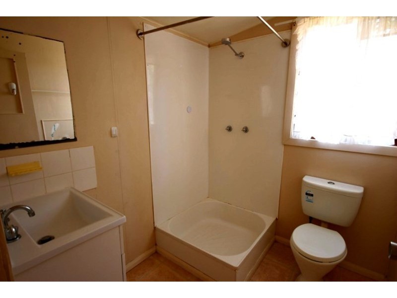 8 Maralyn Avenue, Sarina QLD 4737