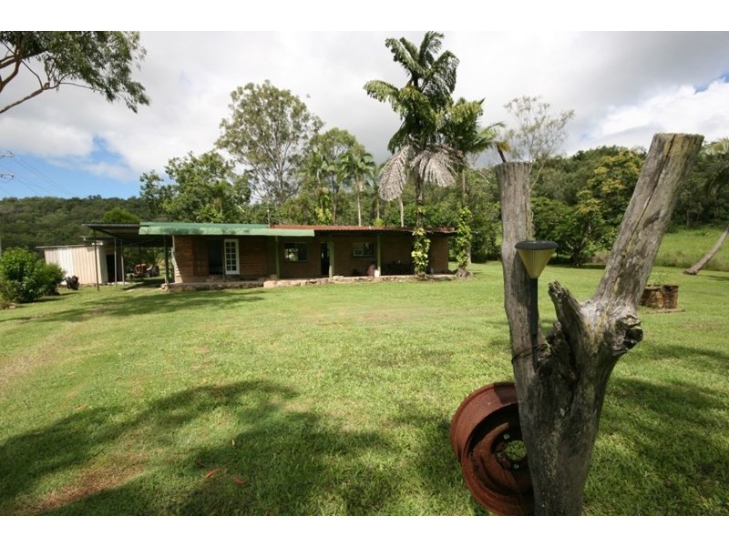18 Kippen Road, Sarina QLD 4737