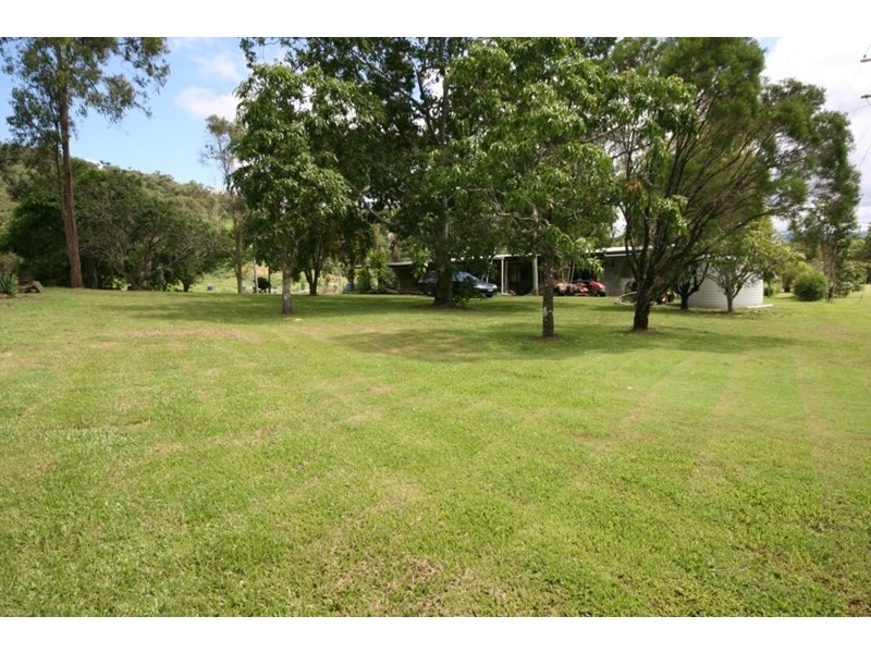18 Kippen Road, Sarina QLD 4737
