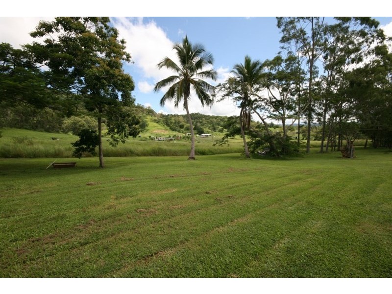 18 Kippen Road, Sarina QLD 4737