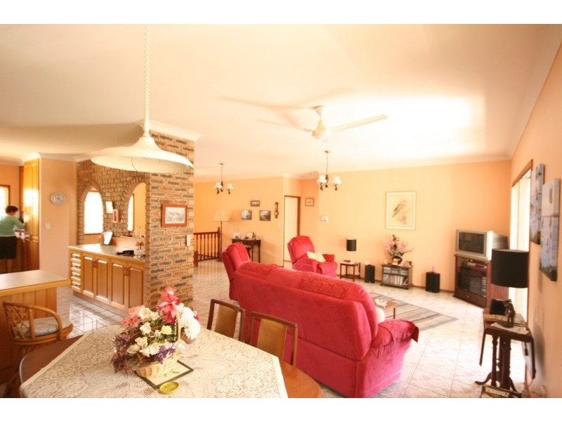 12 Sunset Drive, Sarina Beach QLD 4737