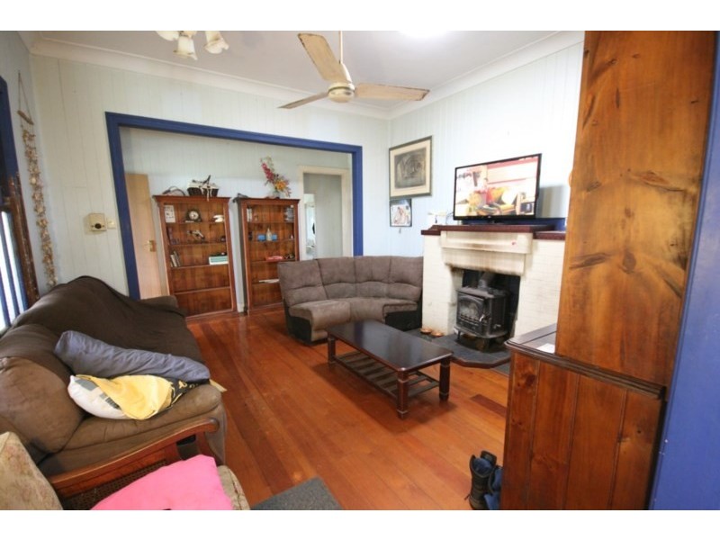 100 Range Road, Sarina QLD 4737