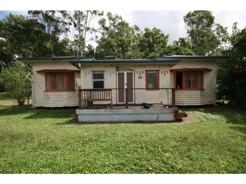 100 Range Road, Sarina QLD 4737