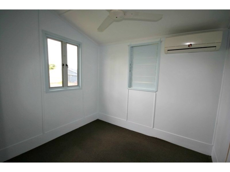 146 Broad Street, Sarina QLD 4737