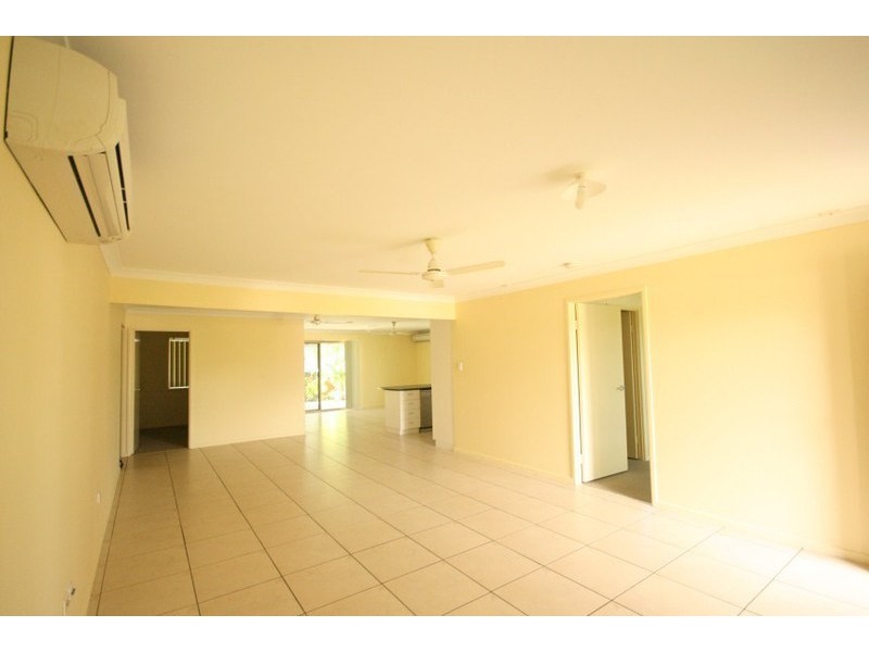 28 Jackson, Sarina QLD 4737