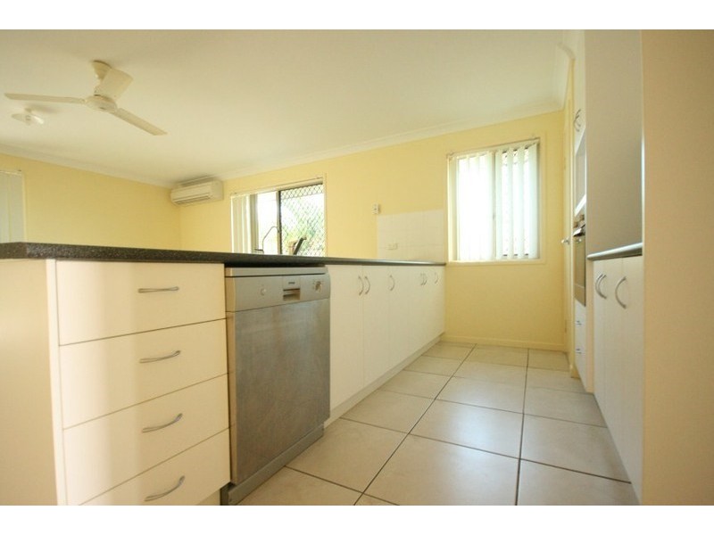 28 Jackson, Sarina QLD 4737
