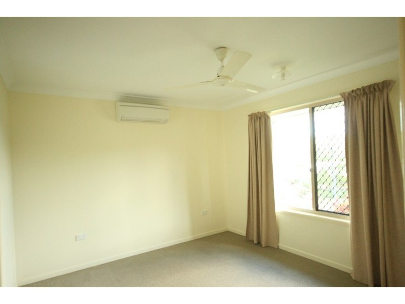 28 Jackson, Sarina QLD 4737