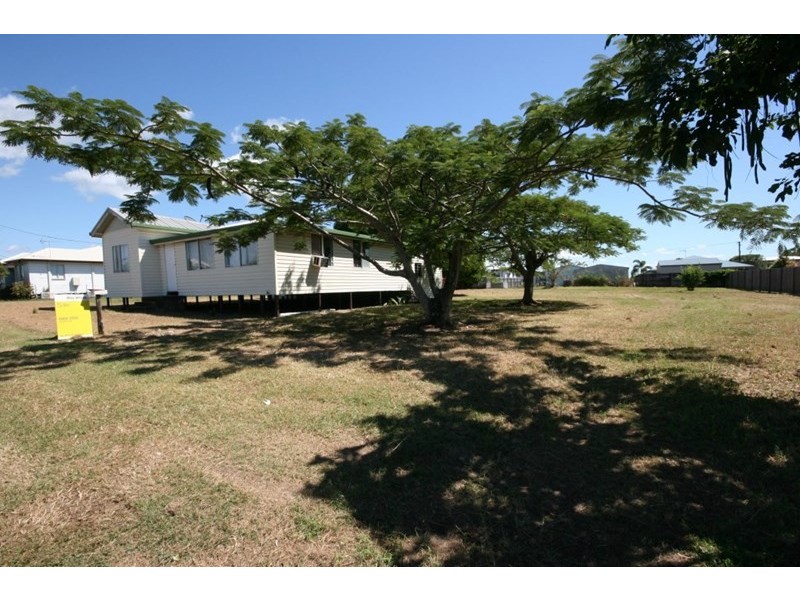 61 Beach Road, Sarina QLD 4737