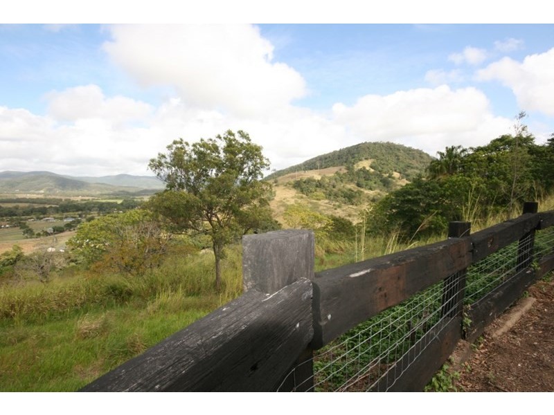 6 Webster Road, Sarina QLD 4737