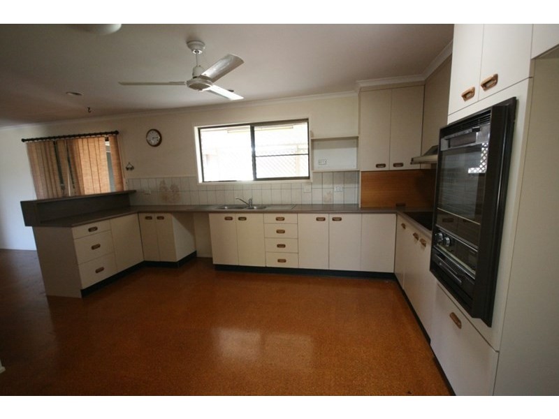 17 Lawrie Street, Sarina QLD 4737