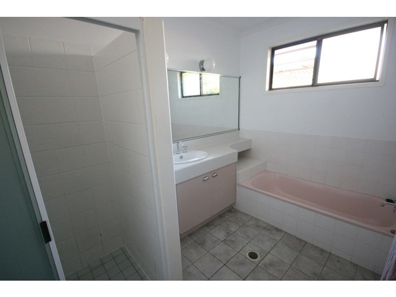 17 Lawrie Street, Sarina QLD 4737