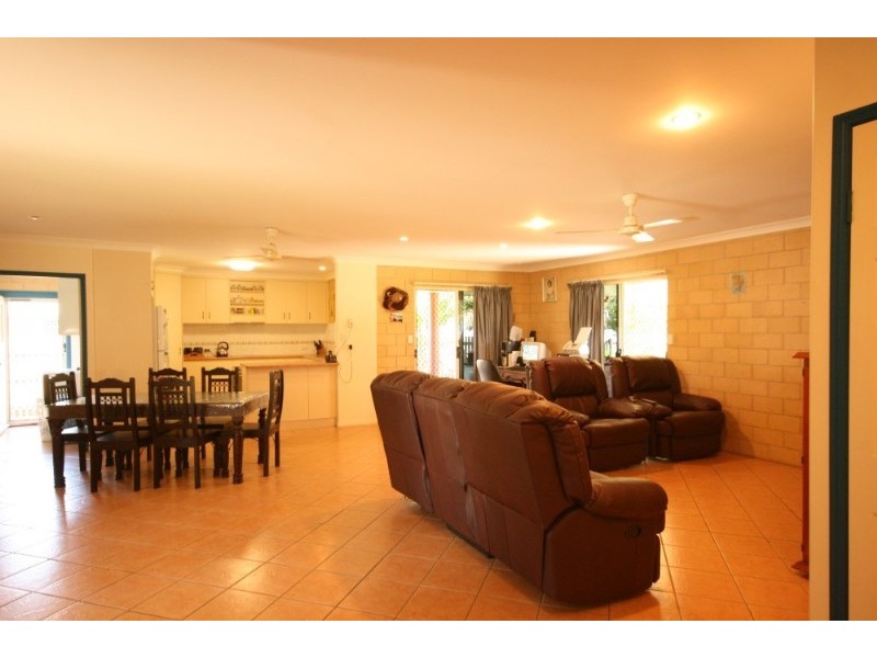 23 Swan Street, Armstrong Beach QLD 4737