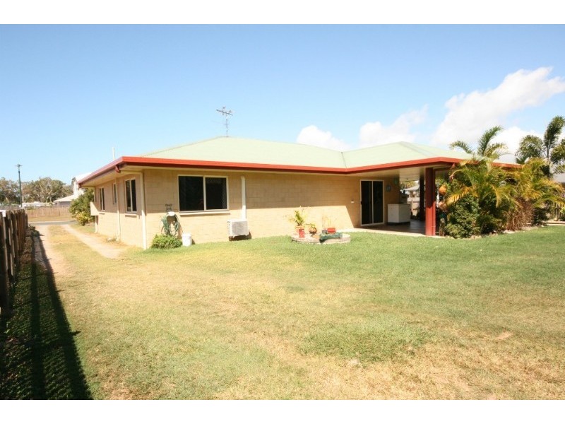 23 Swan Street, Armstrong Beach QLD 4737