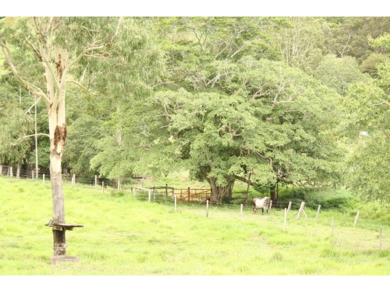 1 Maguires Road, Sarina QLD 4737