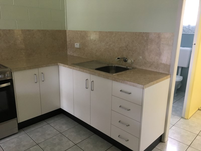 1/42 and 3 Range Road, Sarina QLD 4737