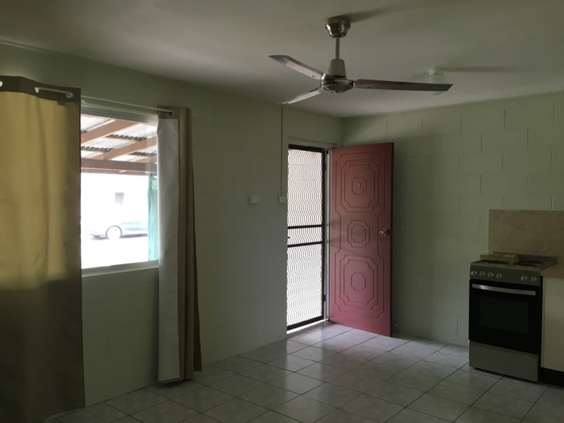 1/42 and 3 Range Road, Sarina QLD 4737