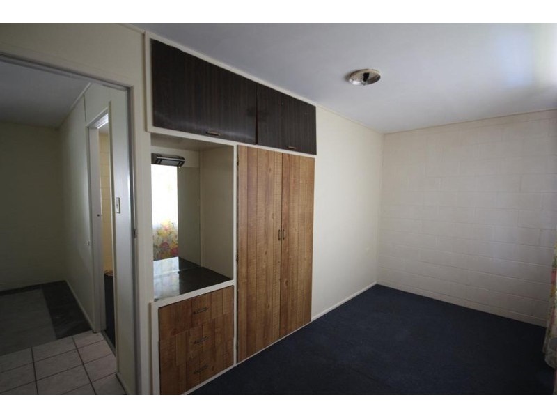 1/42 and 3 Range Road, Sarina QLD 4737