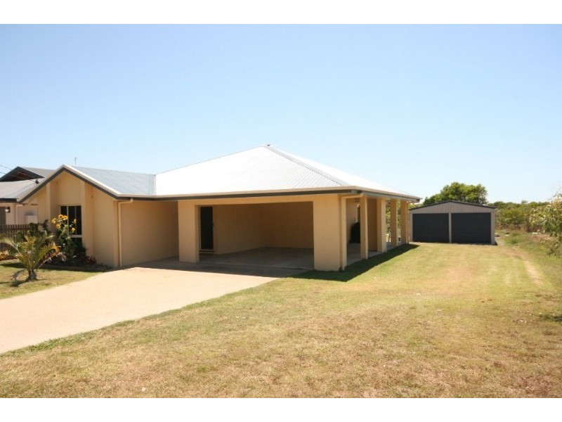 20 Brooksfield Drive, Sarina Beach QLD 4737