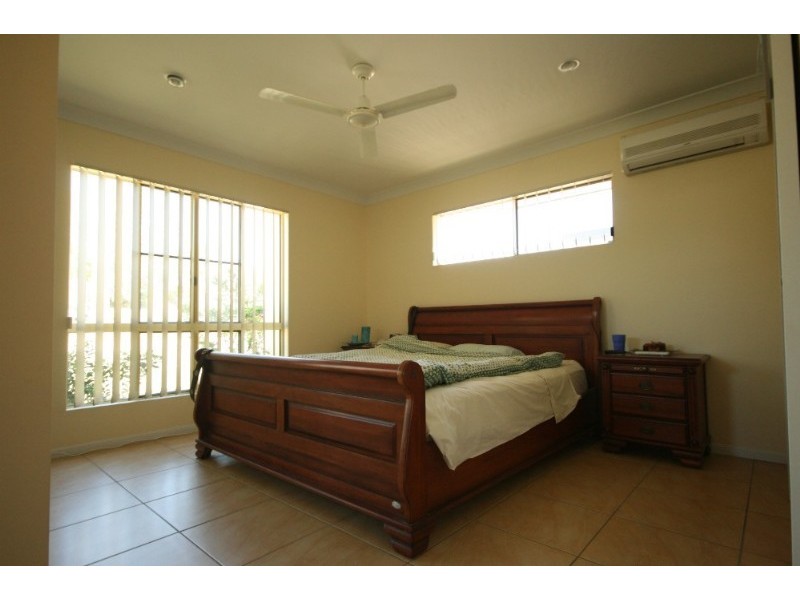 20 Brooksfield Drive, Sarina Beach QLD 4737