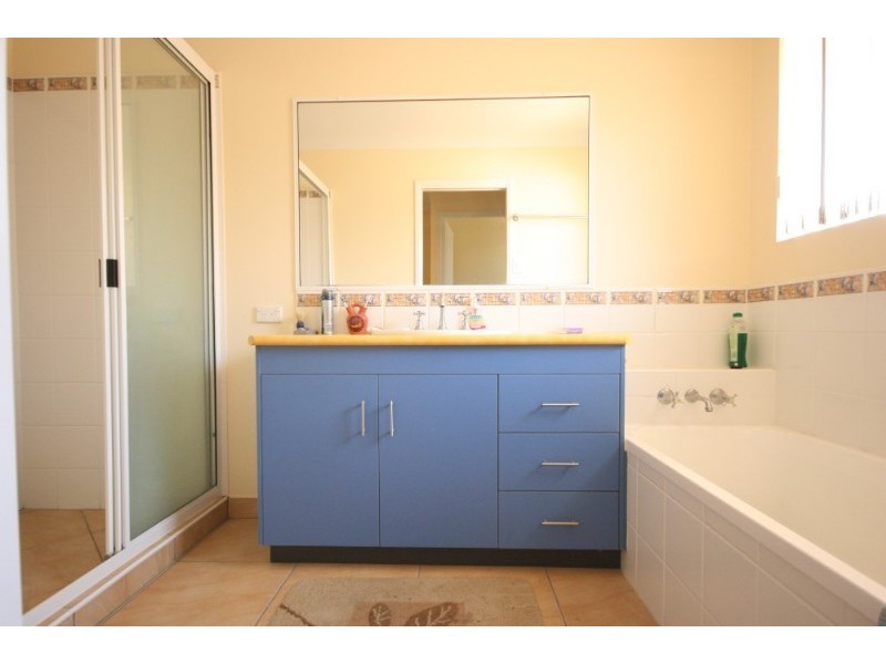 20 Brooksfield Drive, Sarina Beach QLD 4737