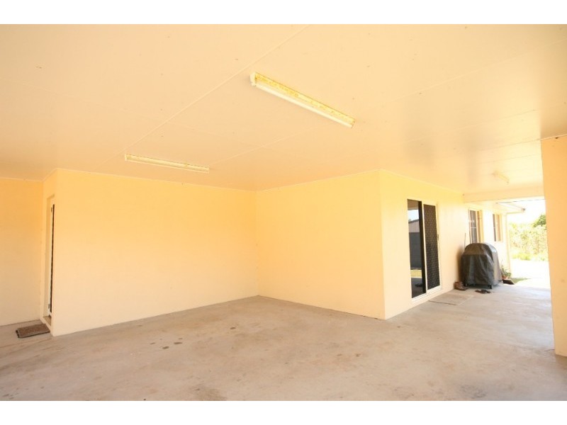 20 Brooksfield Drive, Sarina Beach QLD 4737