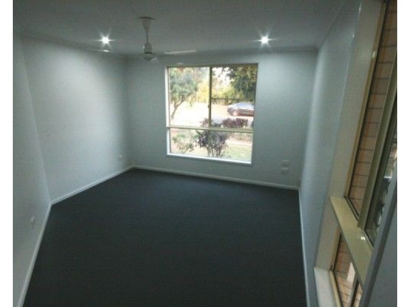 35 Cemetery Road, Sarina QLD 4737