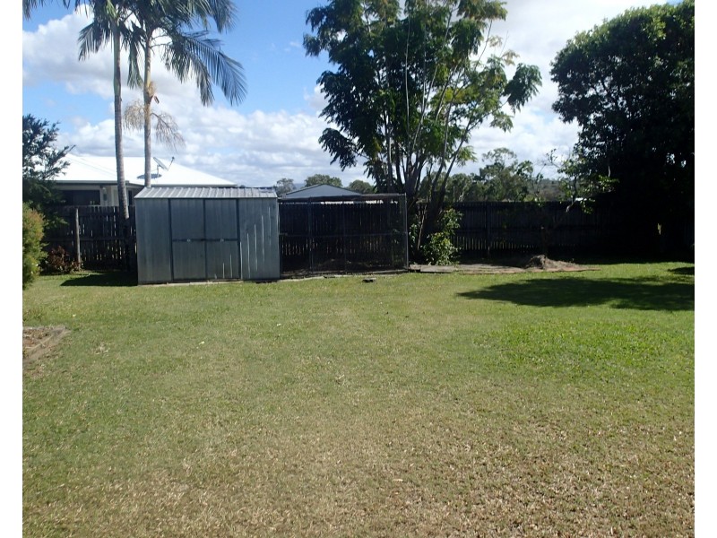 35 Cemetery Road, Sarina QLD 4737
