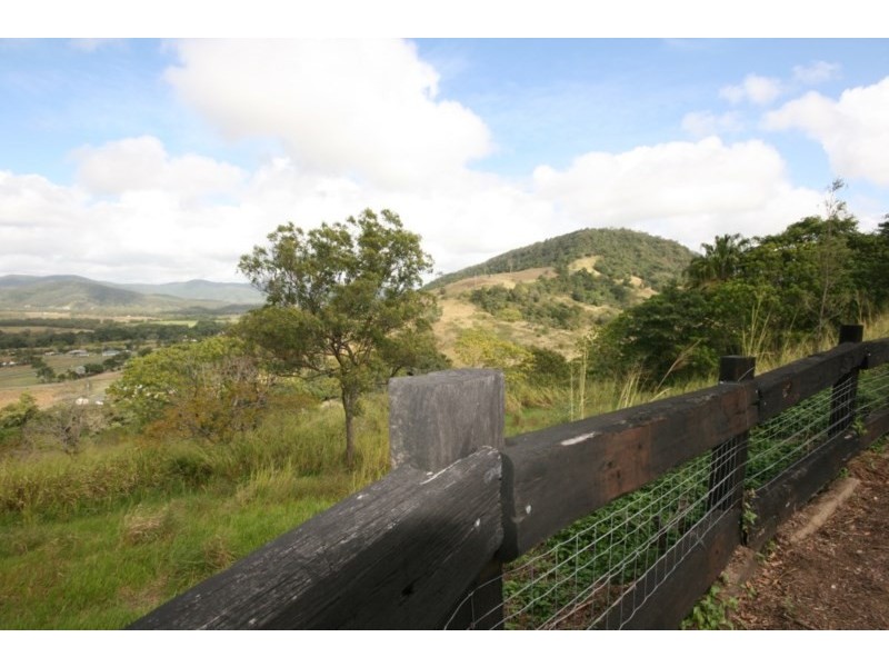 6 Webster Road, Sarina QLD 4737