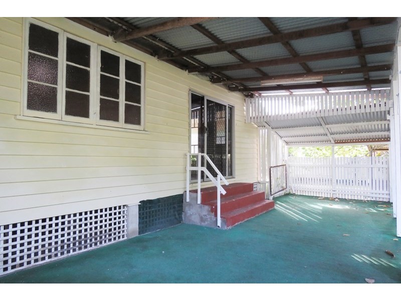 30 Brewers Road, Sarina QLD 4737