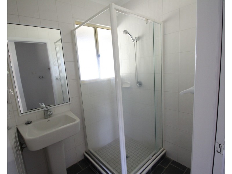 12 McKnight Road, Alligator Creek QLD 4740